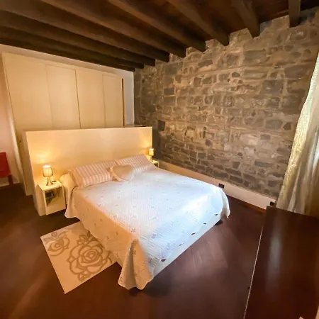 Luxury And Modern - Mq 270 - In The Heart Of *