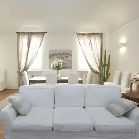 Luxury And Modern - Mq 270 - In The Heart Of Apartment Como